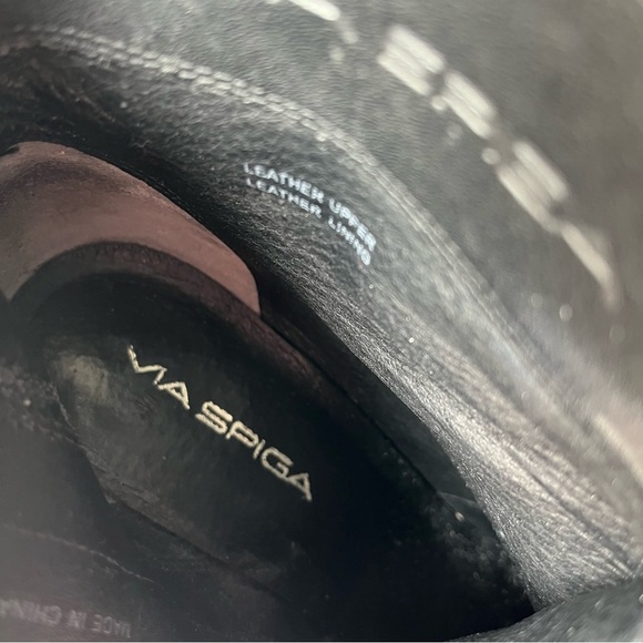 Pointed toe Via Spiga Black Heeled Boots with Sleek Silhouette - Picture 3 of 10